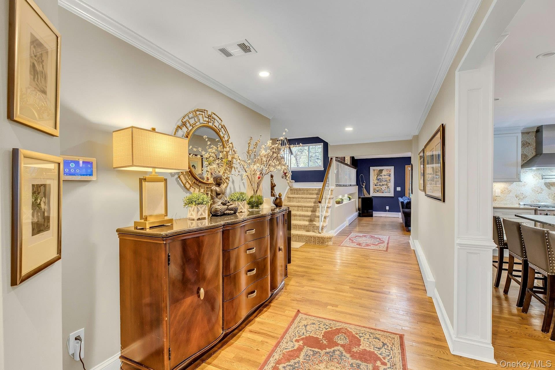 128 Soundview Drive thumbnail 3