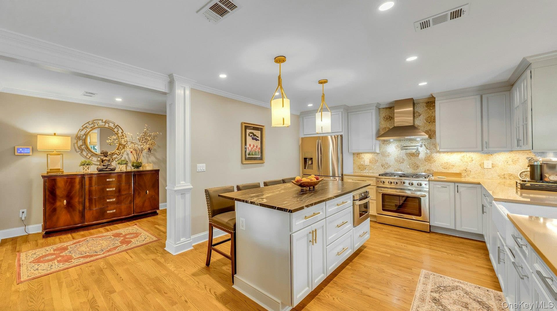 128 Soundview Drive thumbnail 5