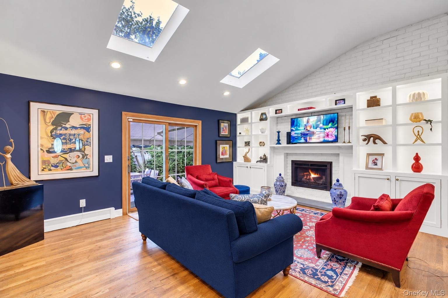 128 Soundview Drive thumbnail 8