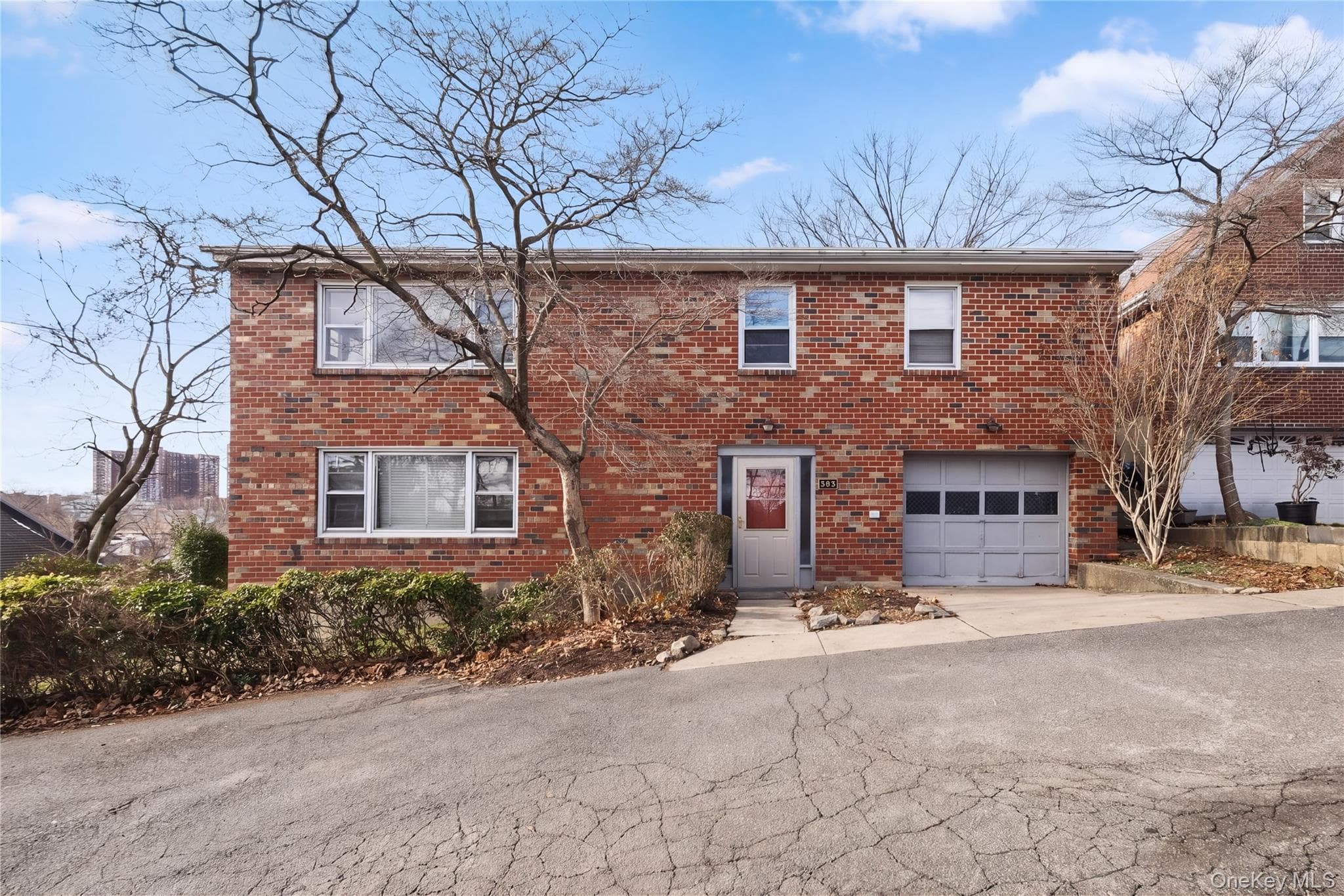 6209 Spencer Terrace thumbnail 2
