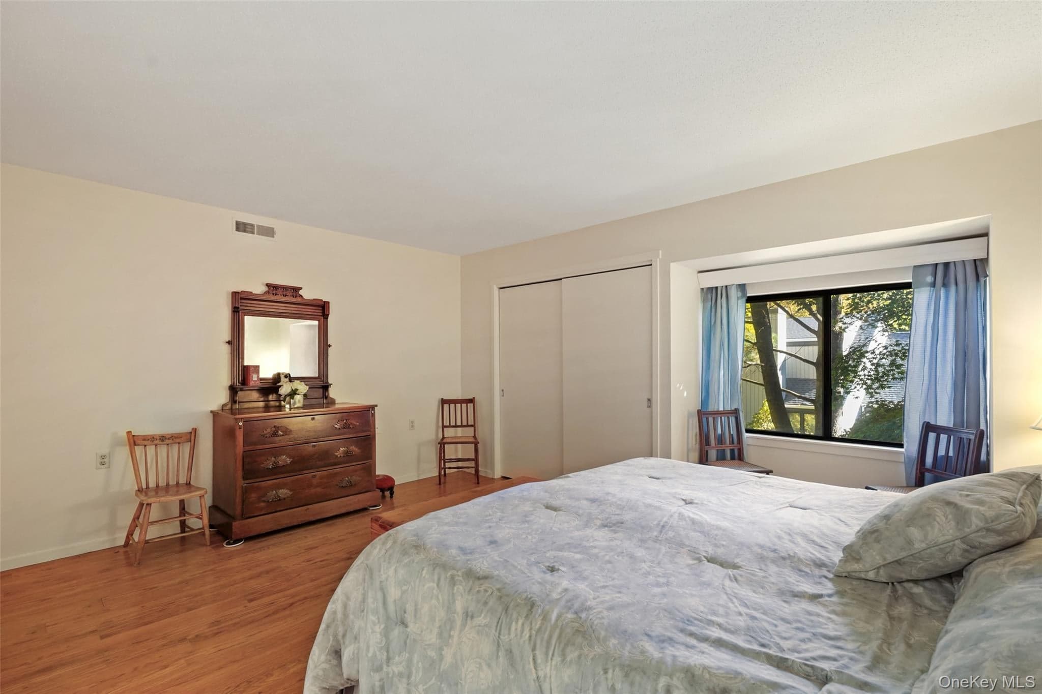 363 Heritage Hills Drive Unit: A thumbnail 11