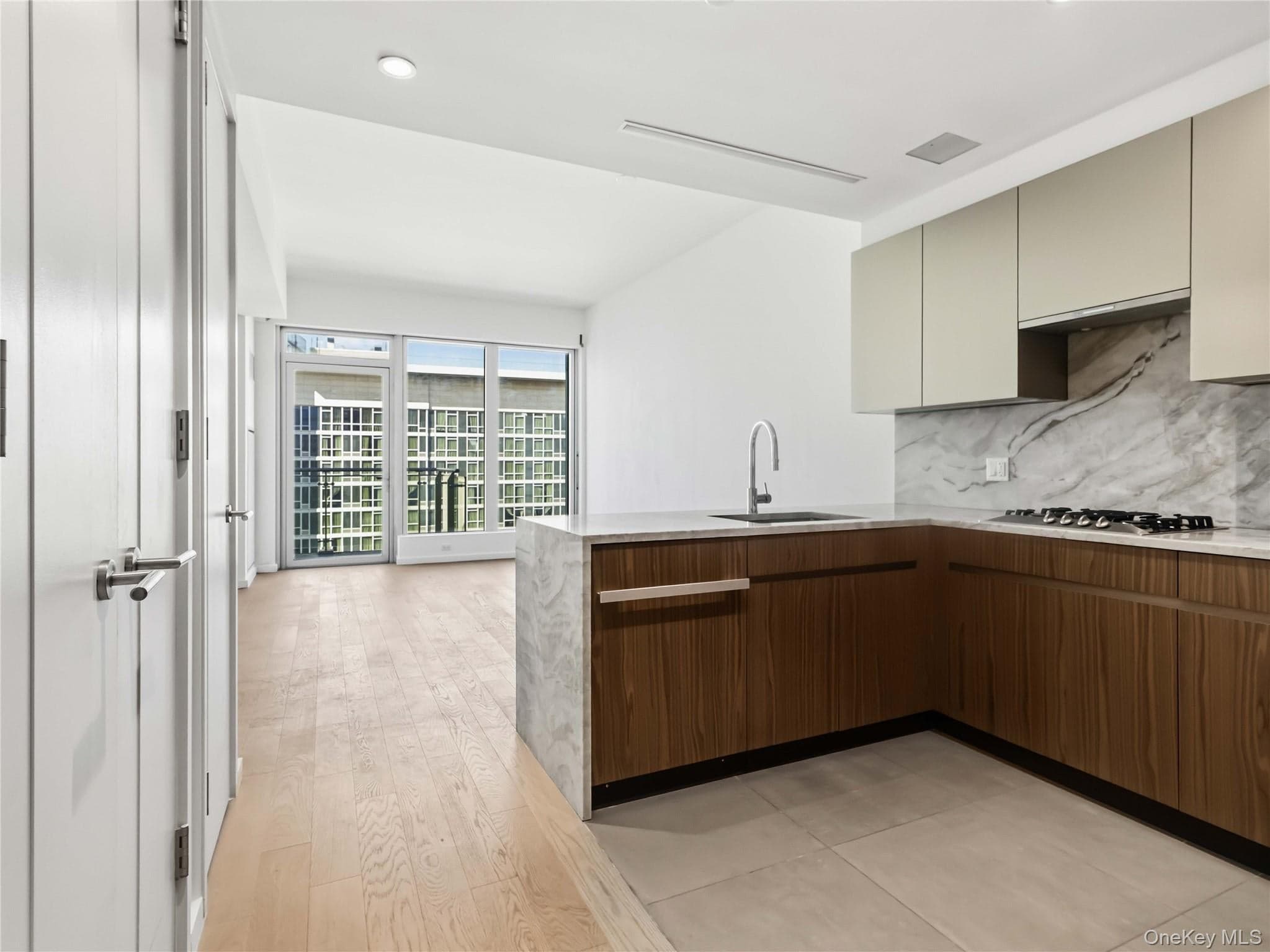 13327 39th Avenue Unit: PHA thumbnail 2