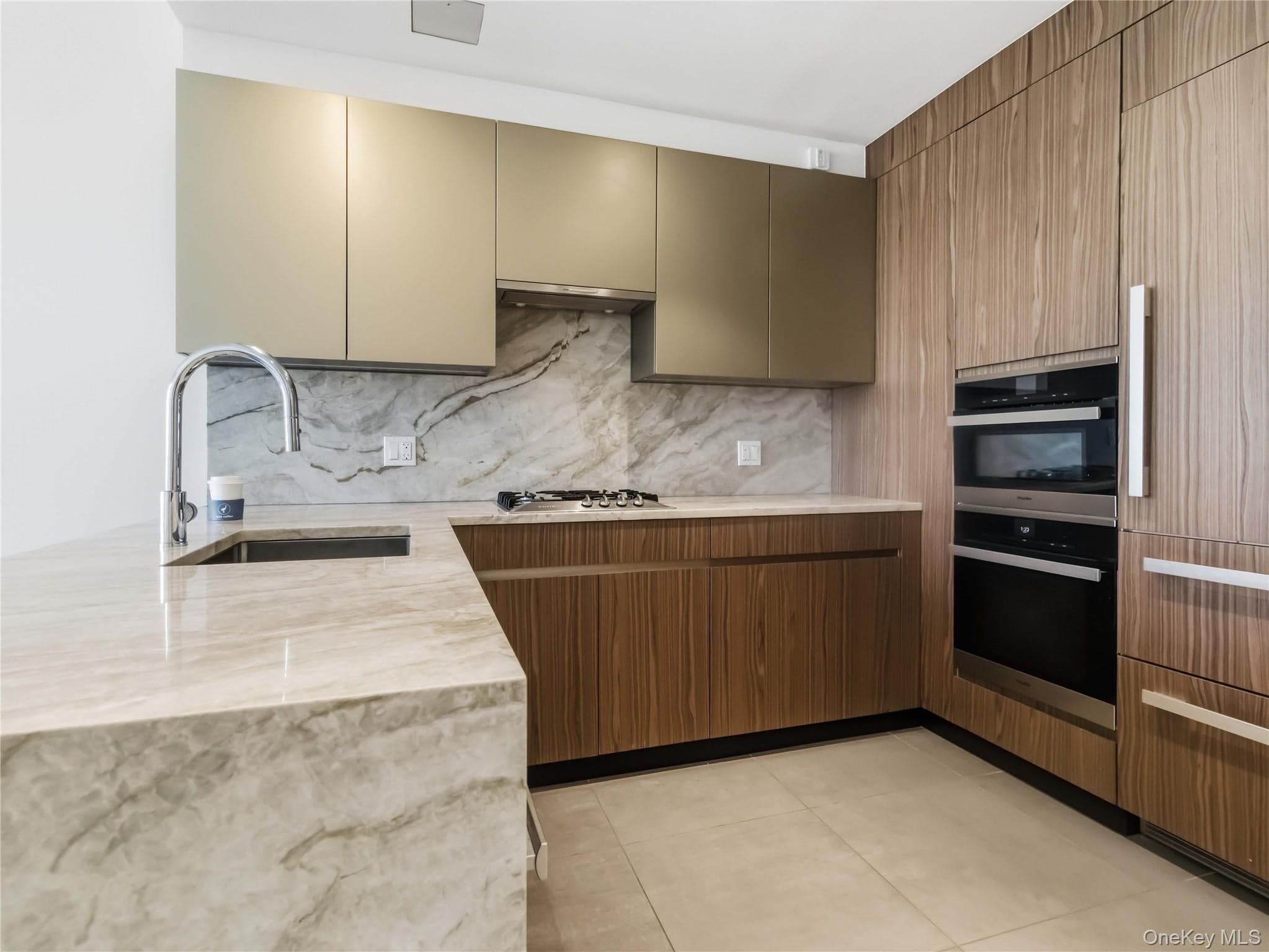 13327 39th Avenue Unit: PHA thumbnail 3