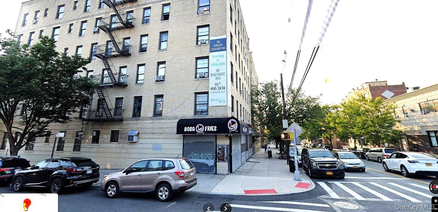 6109 39th Avenue Unit: M5 photo 1