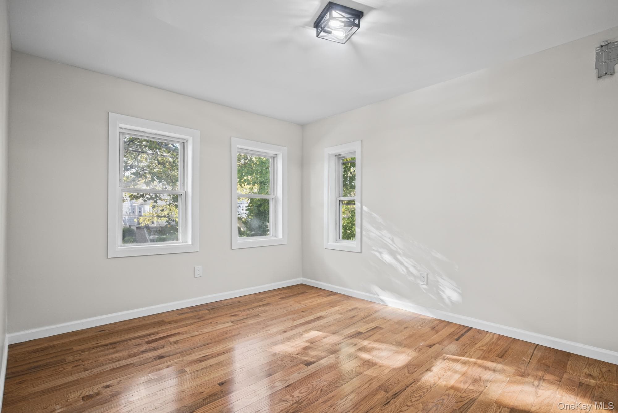 639 S 5th Avenue thumbnail 26