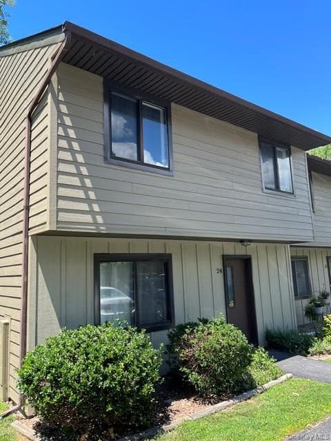 24 Hudson Heights Drive thumbnail 2