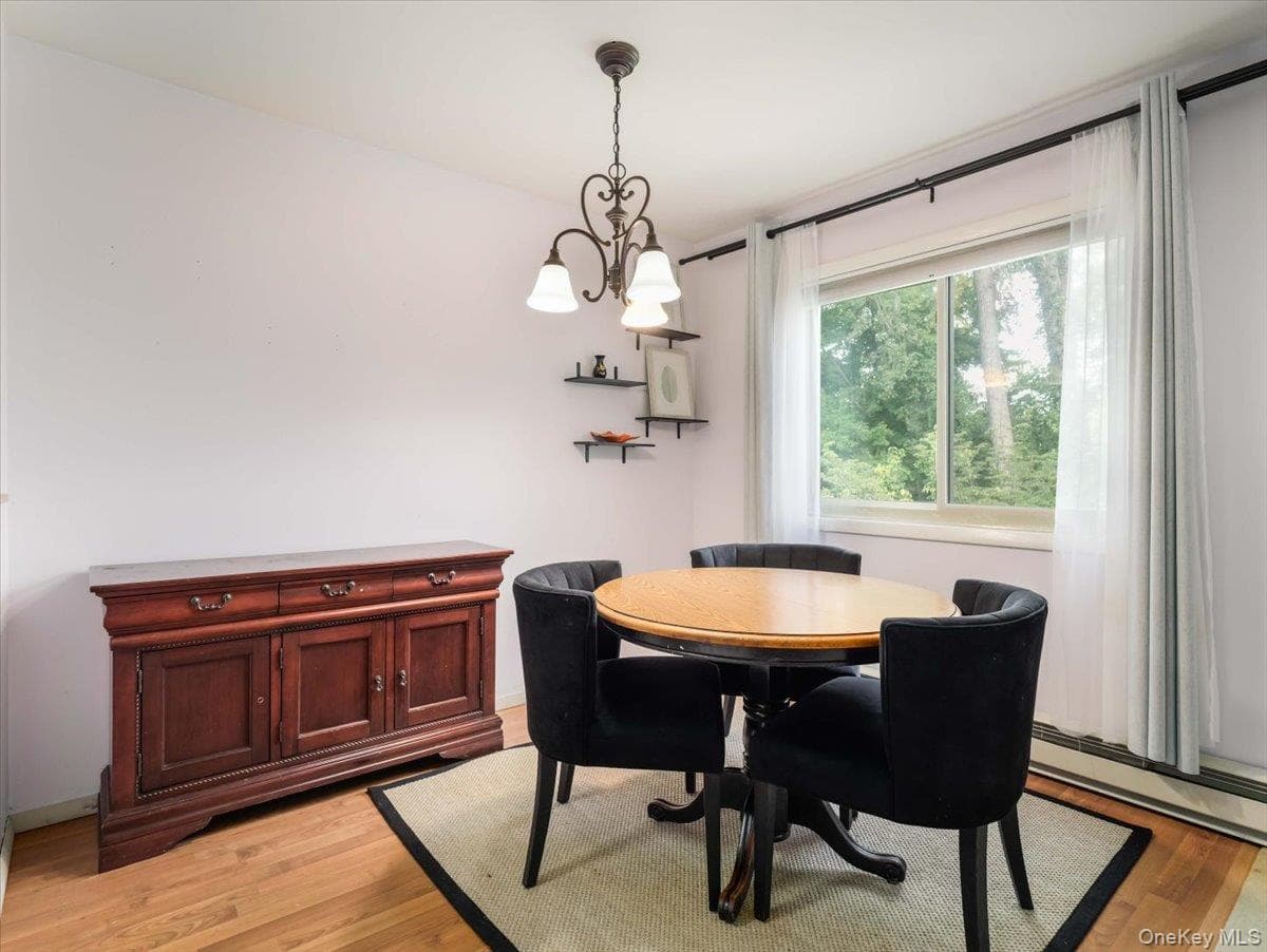 139 Sterling Street Unit: 139 thumbnail 9