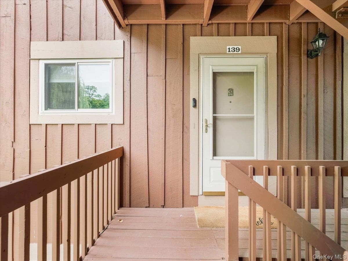 139 Sterling Street Unit: 139 thumbnail 25