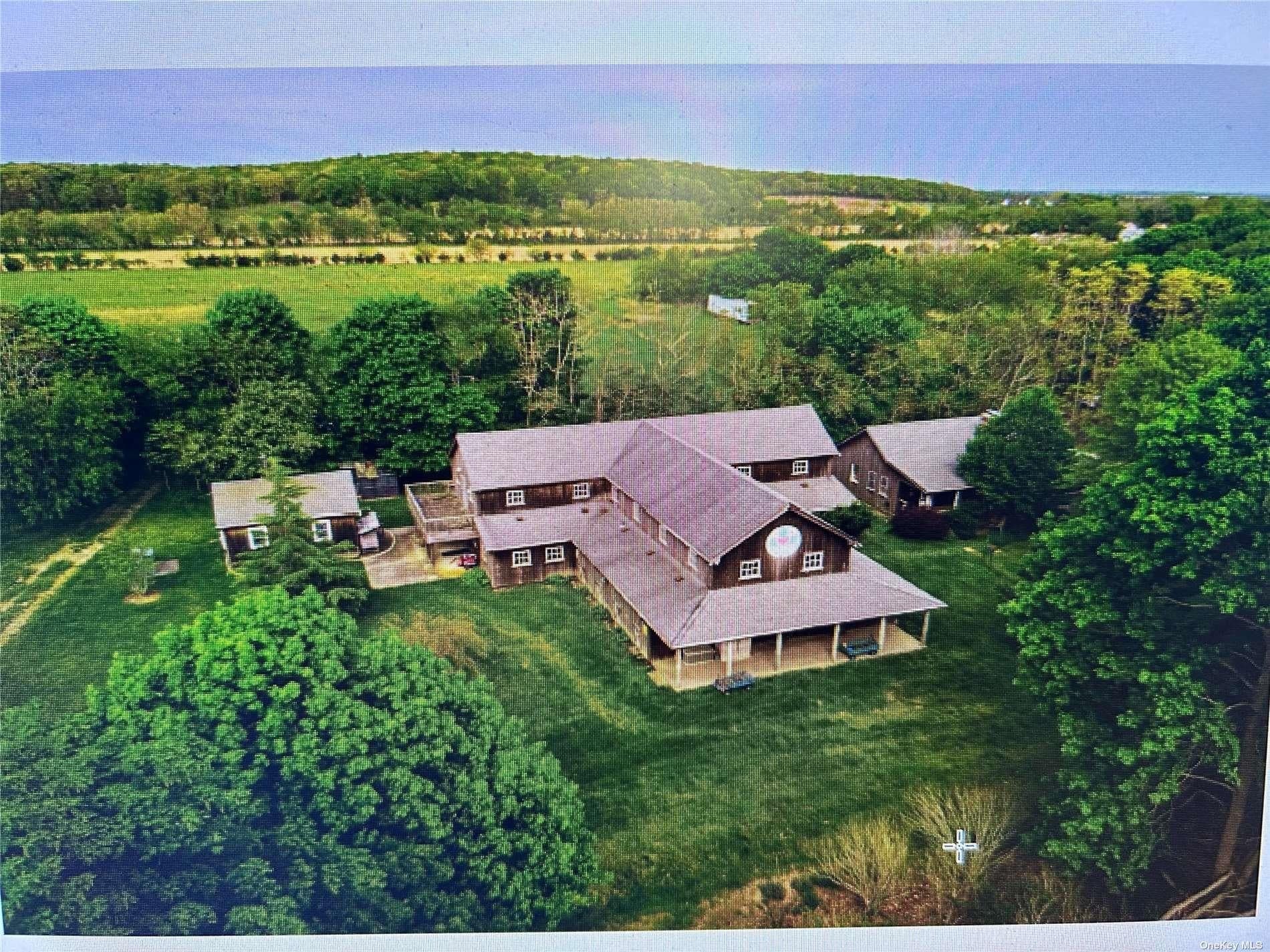3994 Sound Avenue thumbnail 6