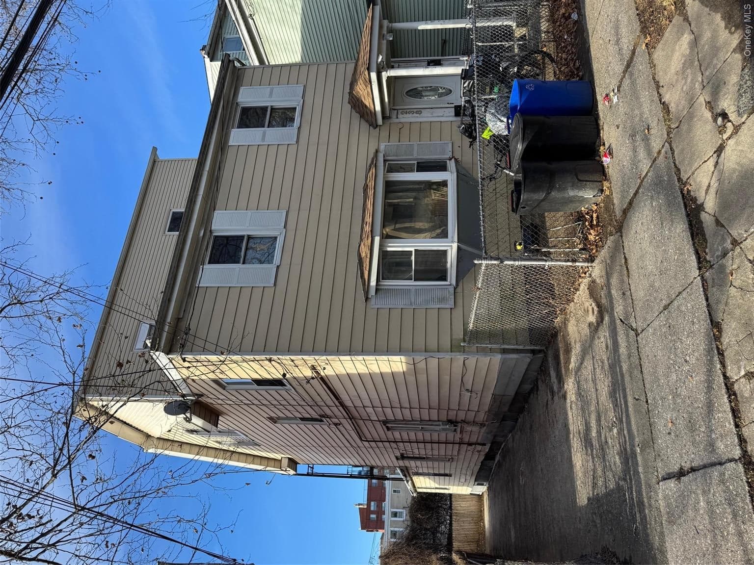 238 S 5th Avenue thumbnail 3