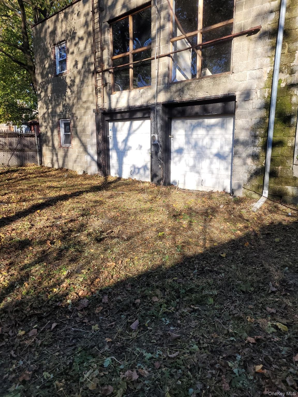18 Hasbrouck Street thumbnail 5