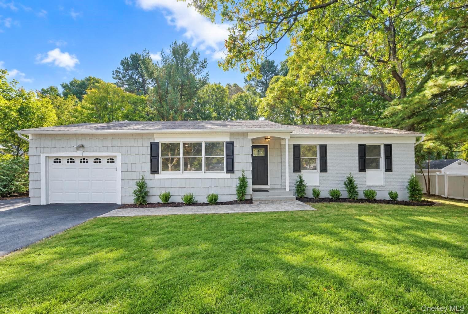 6 Loebel Street, Selden