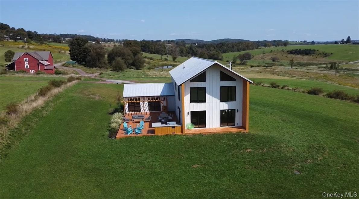 32 Long Farm Way photo 1