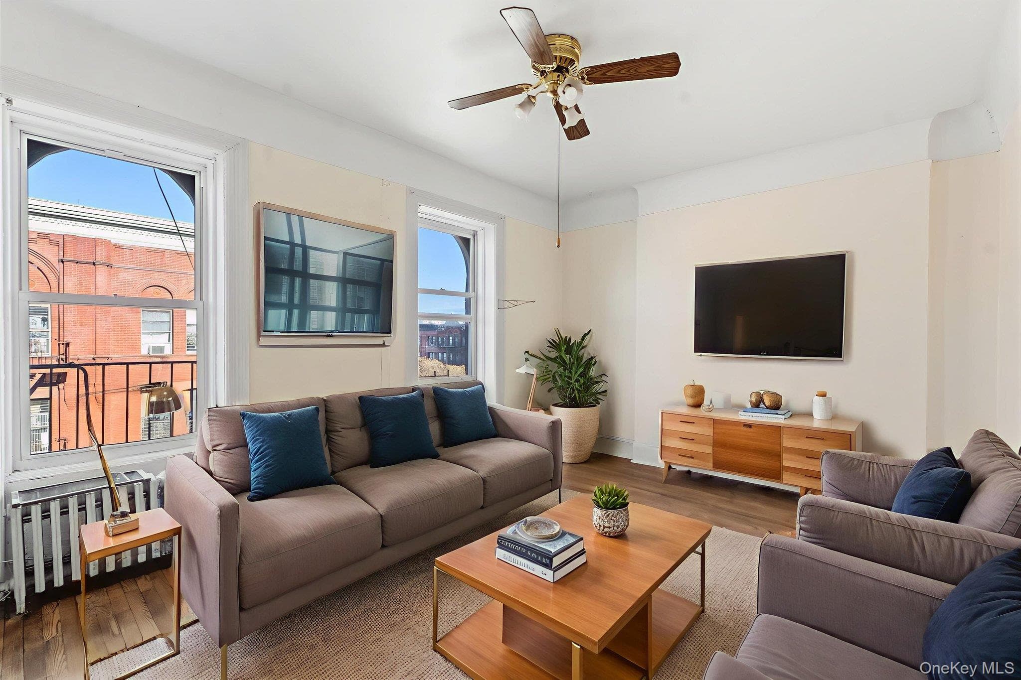 202 W 118th St St Unit: 5A thumbnail 4