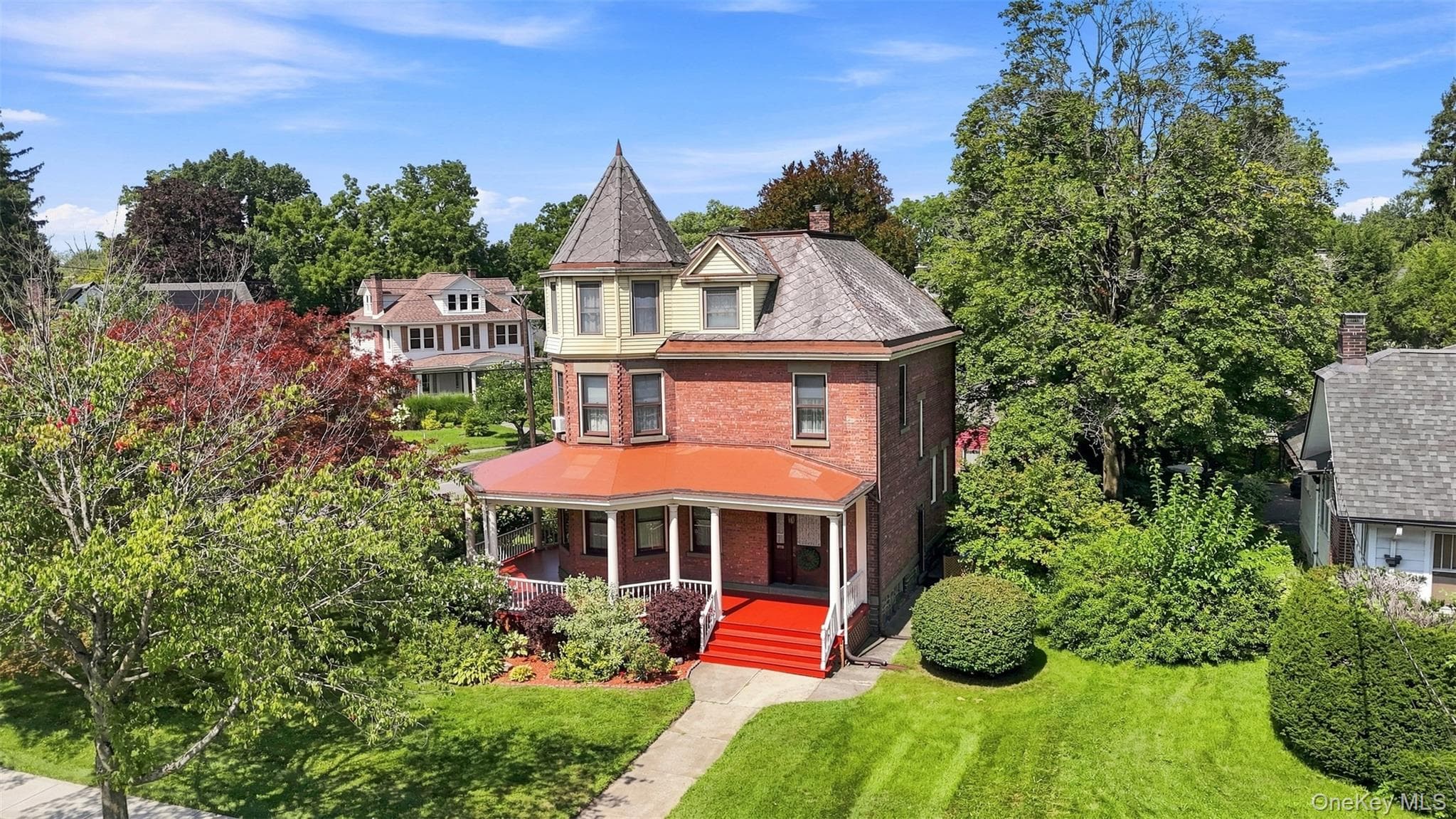 349 Albany Avenue thumbnail 5