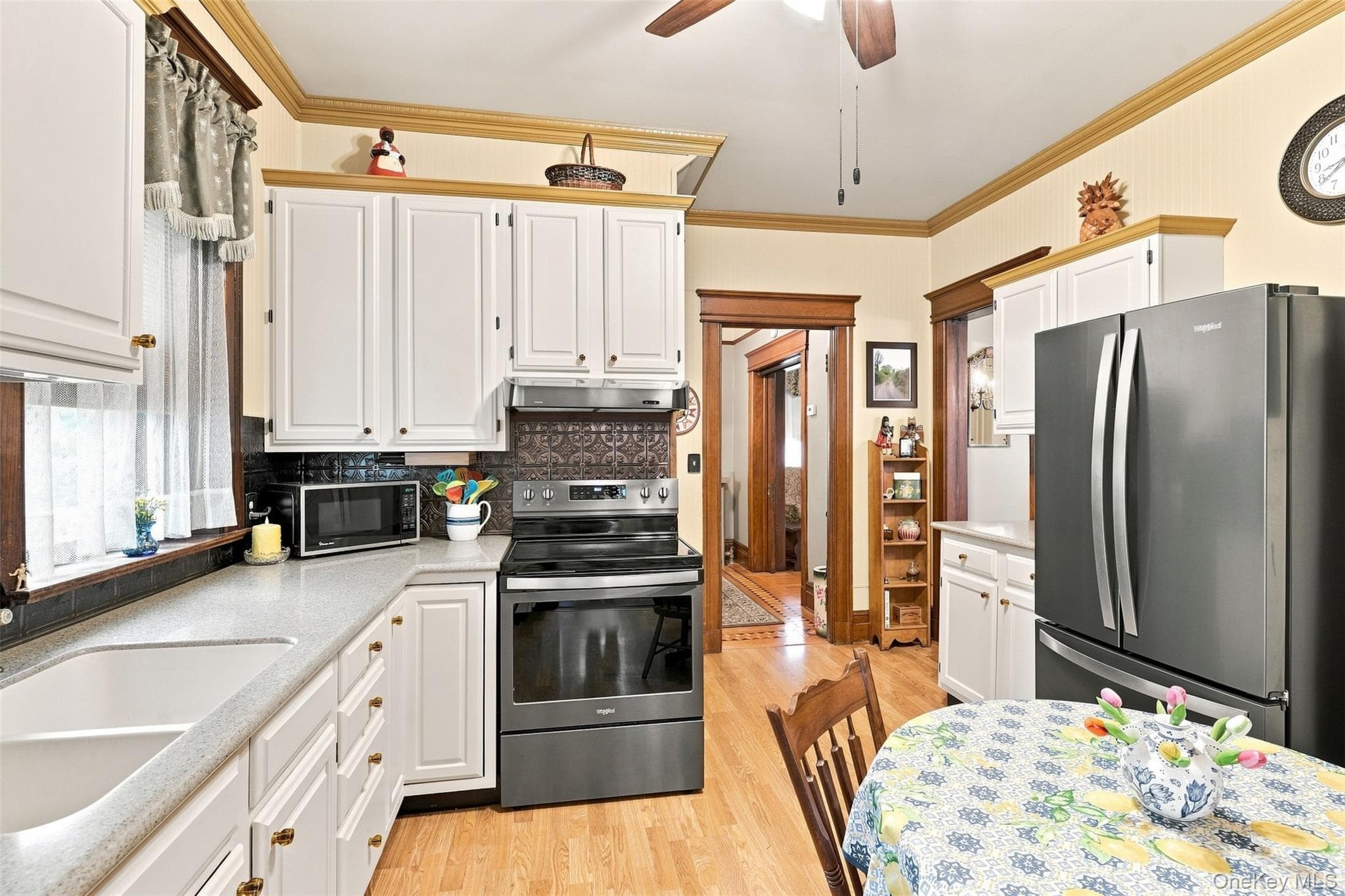 349 Albany Avenue thumbnail 16