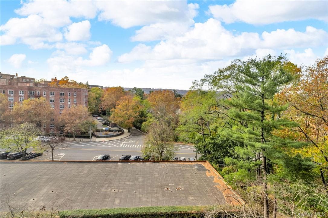 3935 Blackstone Avenue Unit: 5K thumbnail 4