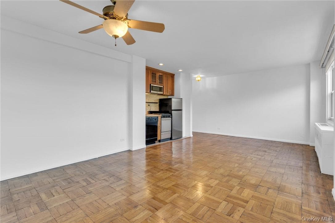 3935 Blackstone Avenue Unit: 5K thumbnail 5