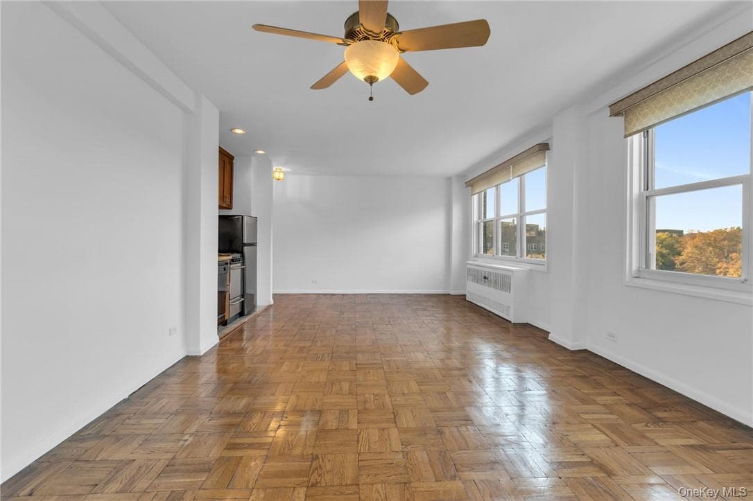 3935 Blackstone Avenue Unit: 5K thumbnail 2