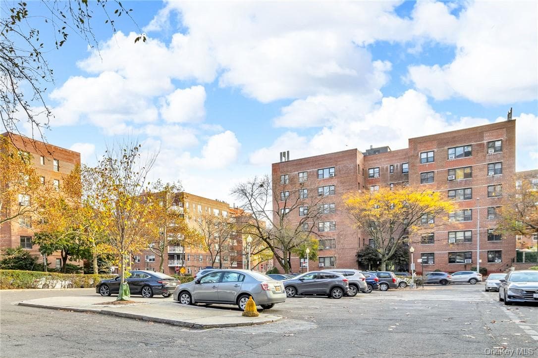 3935 Blackstone Avenue Unit: 5K thumbnail 19