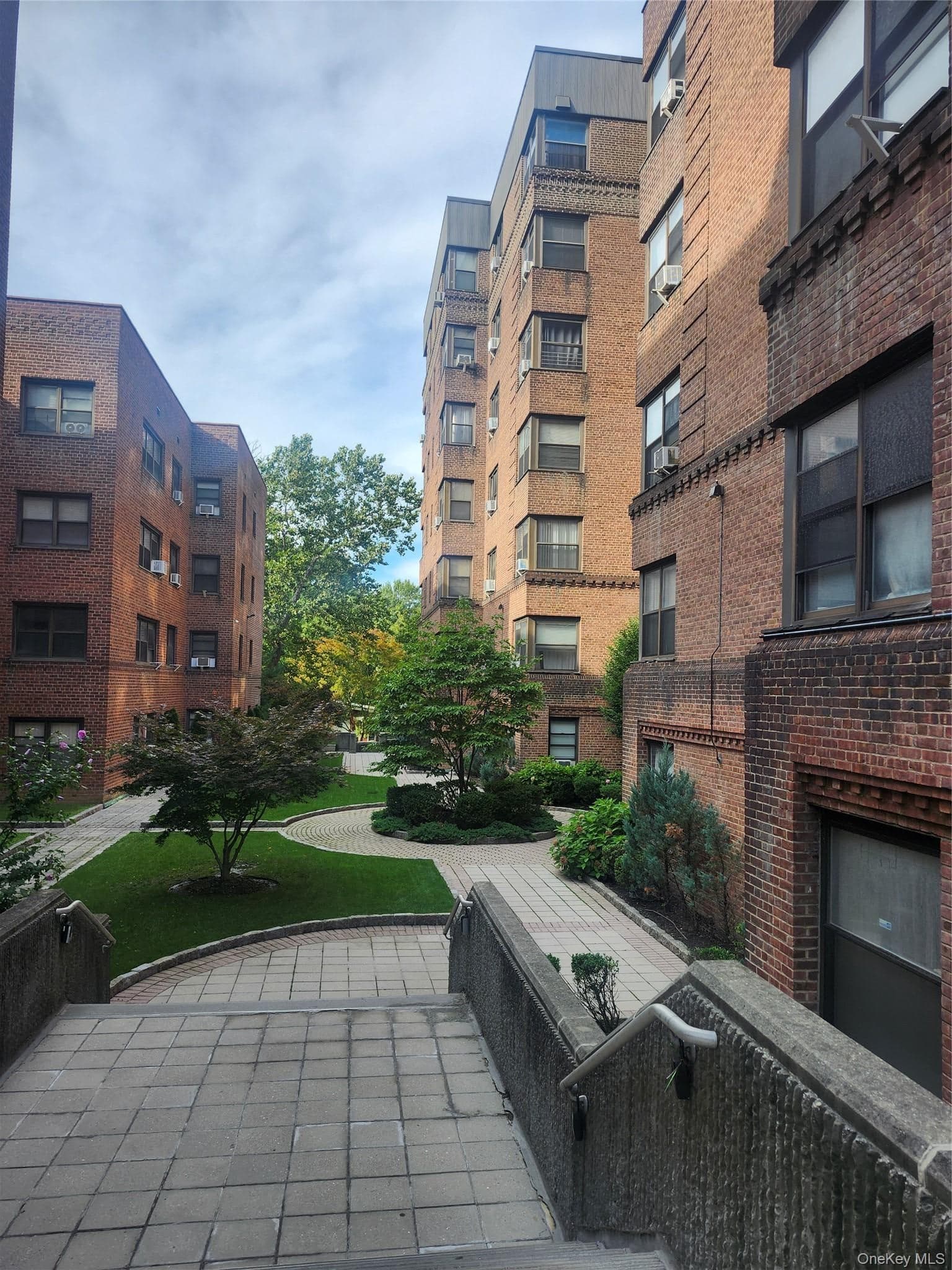 101 Ellwood Avenue Unit: 7E thumbnail 2