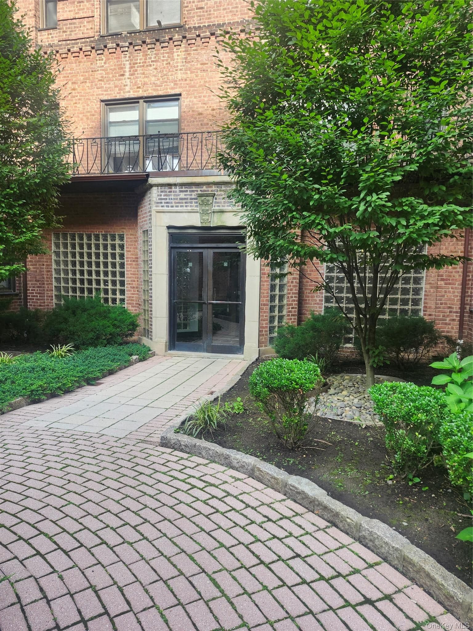 101 Ellwood Avenue Unit: 7E thumbnail 4