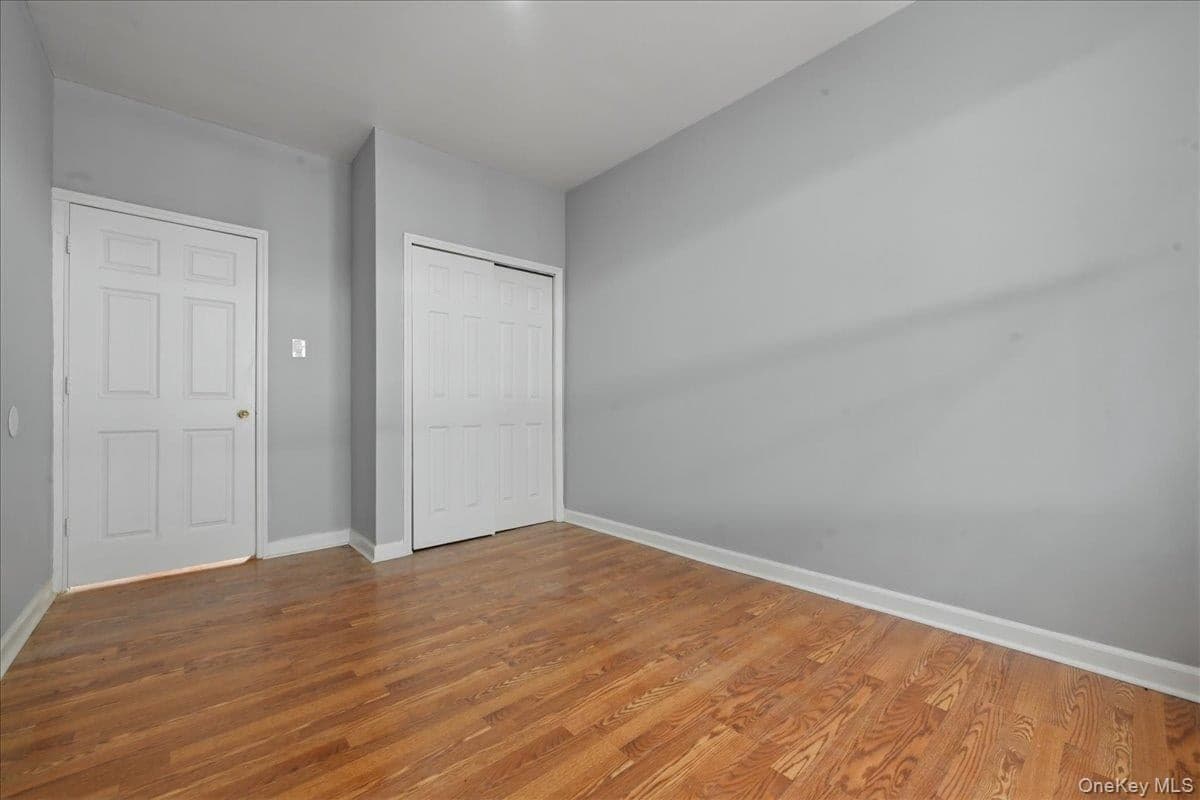 12610 Jamaica Avenue thumbnail 20