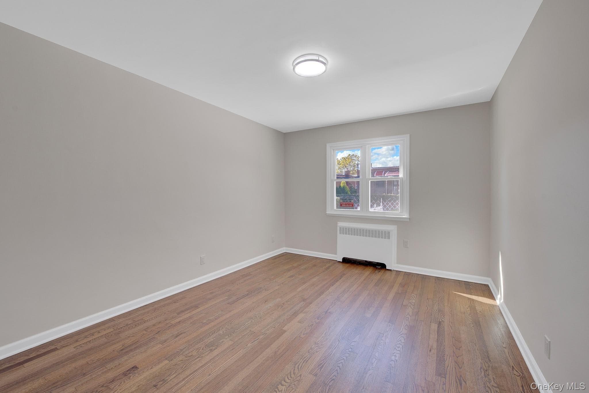 112 E 45th Street thumbnail 15