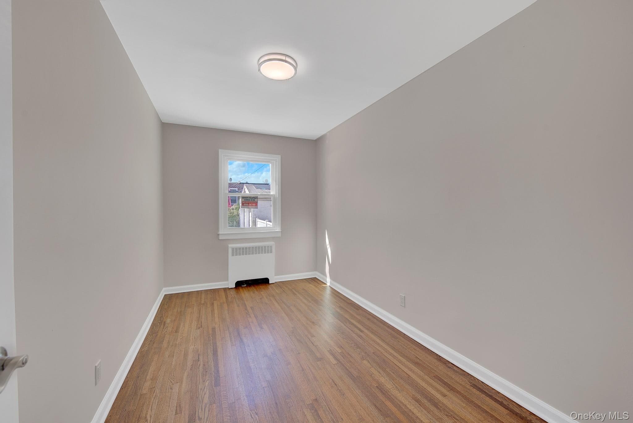 112 E 45th Street thumbnail 13