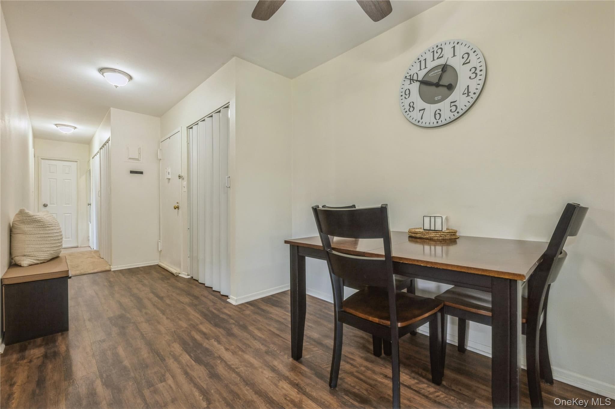 460 Old Town Road Unit: 8J thumbnail 6