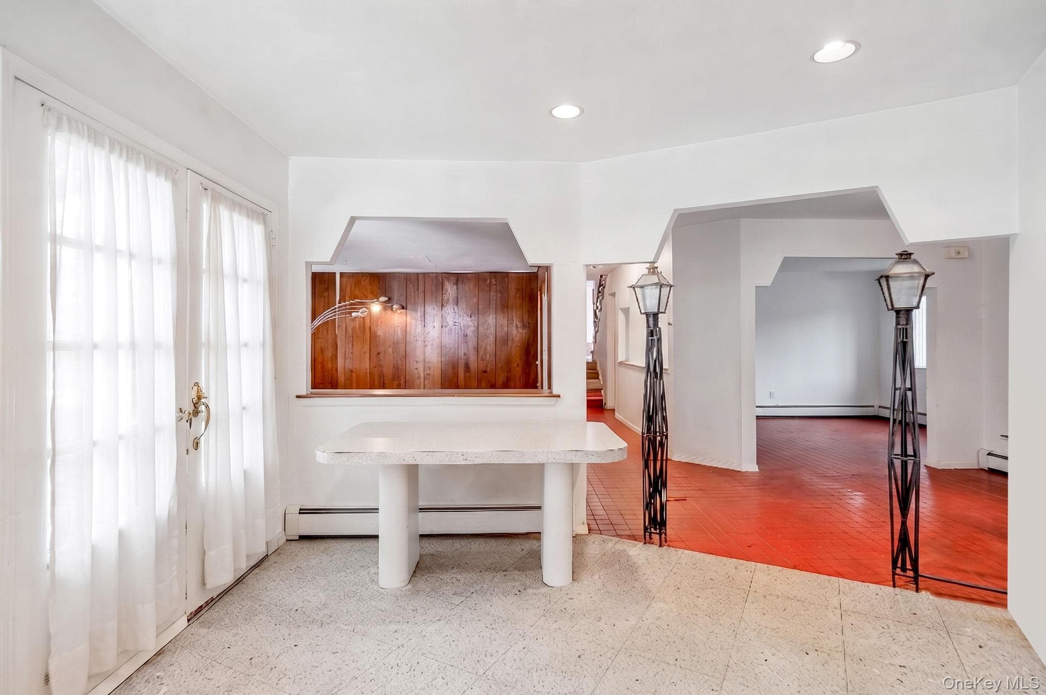 893 Gardiner Drive thumbnail 17