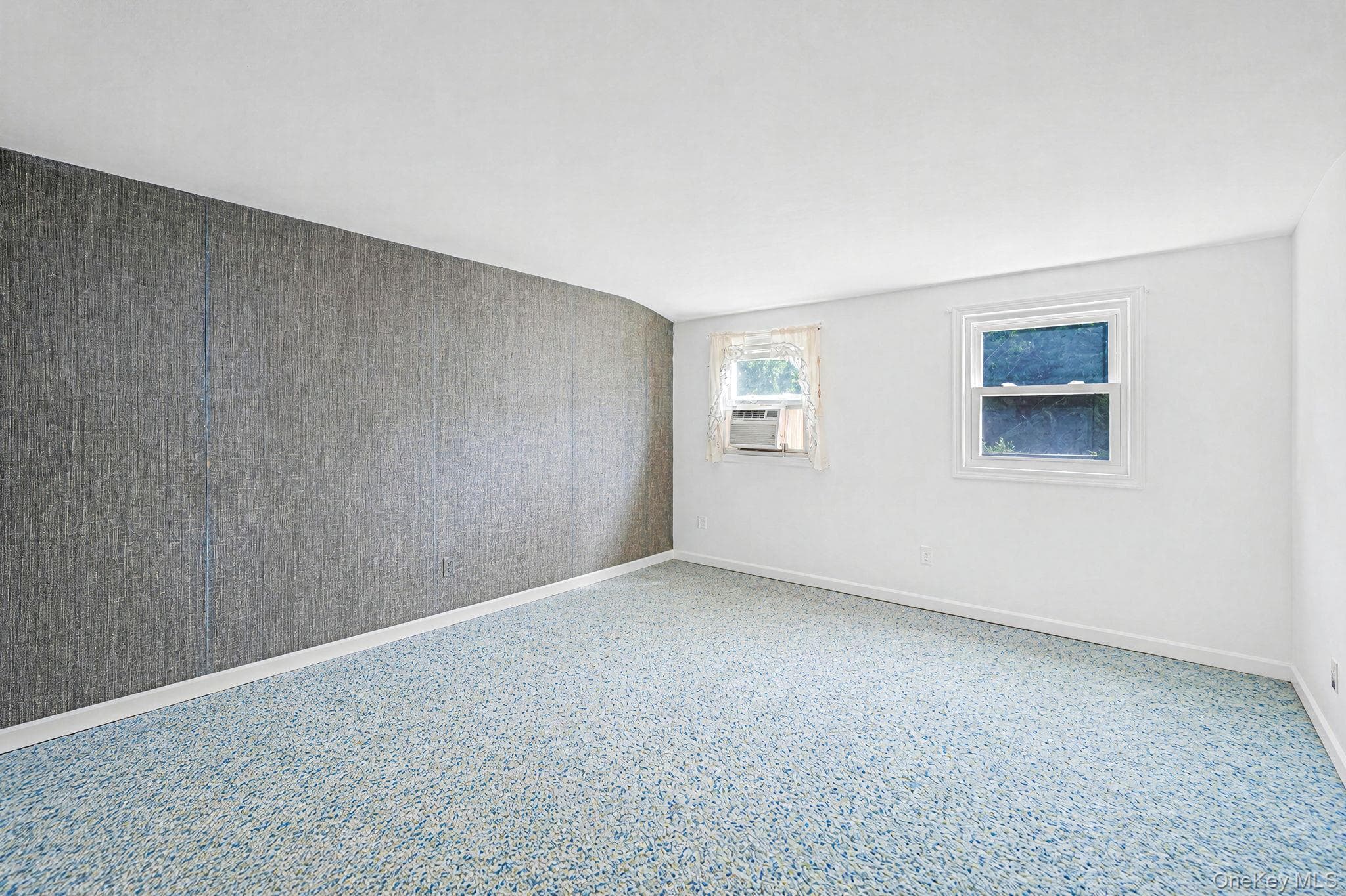 893 Gardiner Drive thumbnail 34
