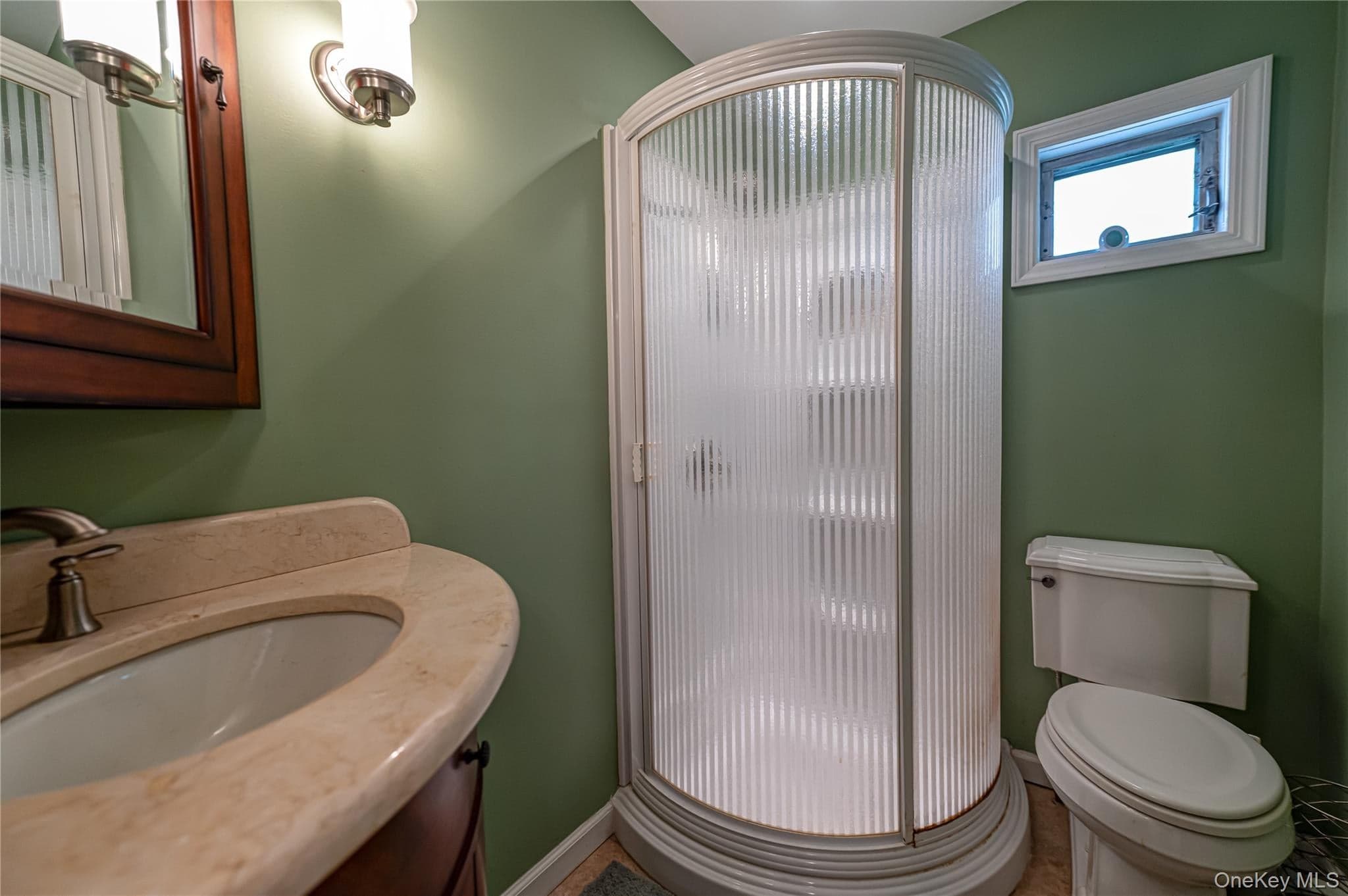 63 Barretts Avenue thumbnail 16