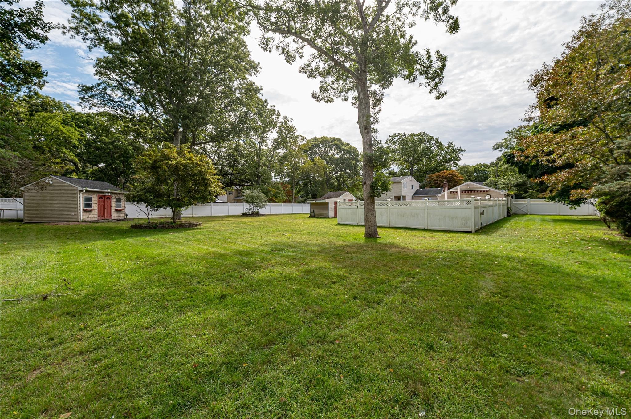 63 Barretts Avenue thumbnail 4
