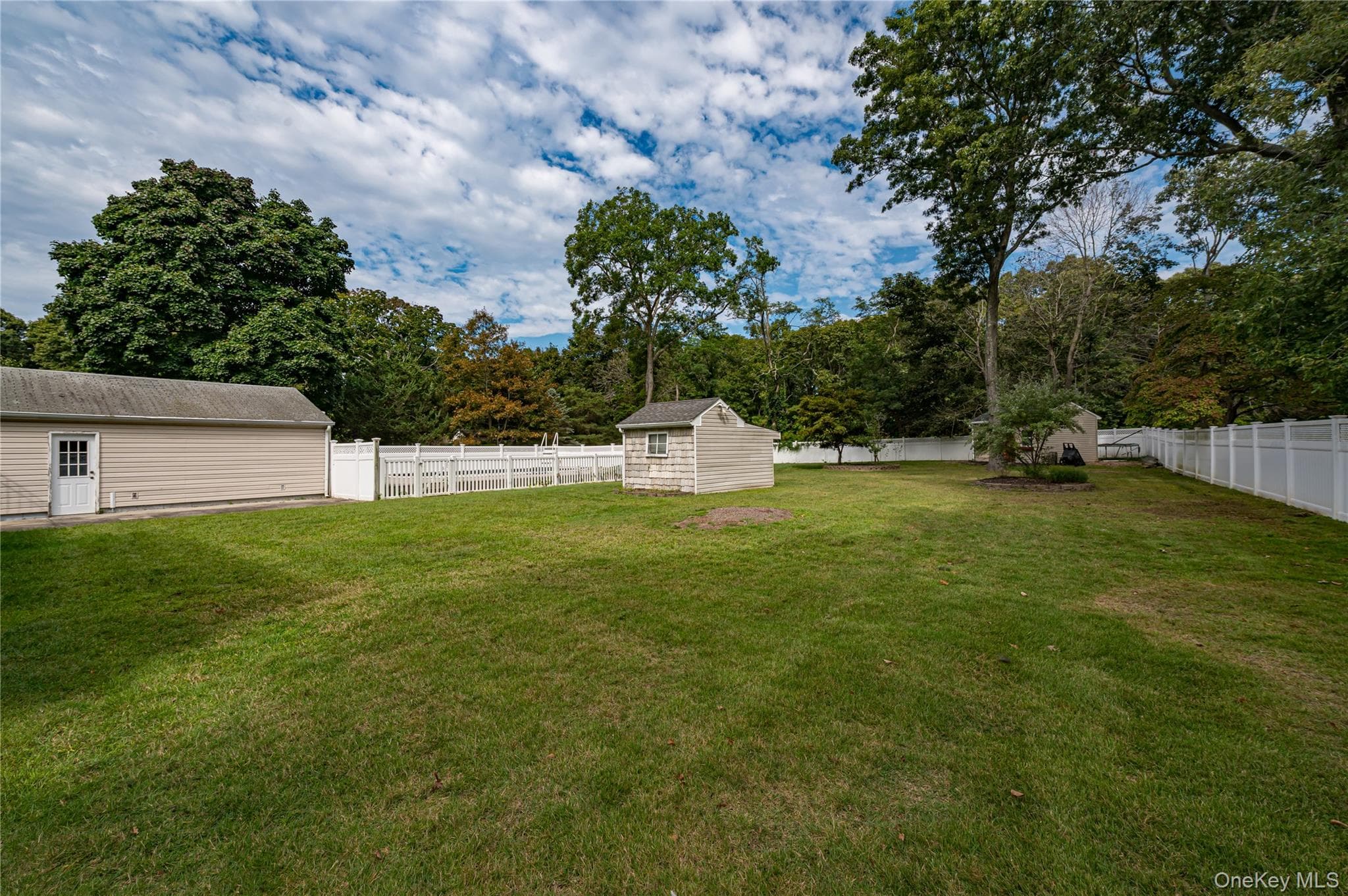 63 Barretts Avenue thumbnail 5