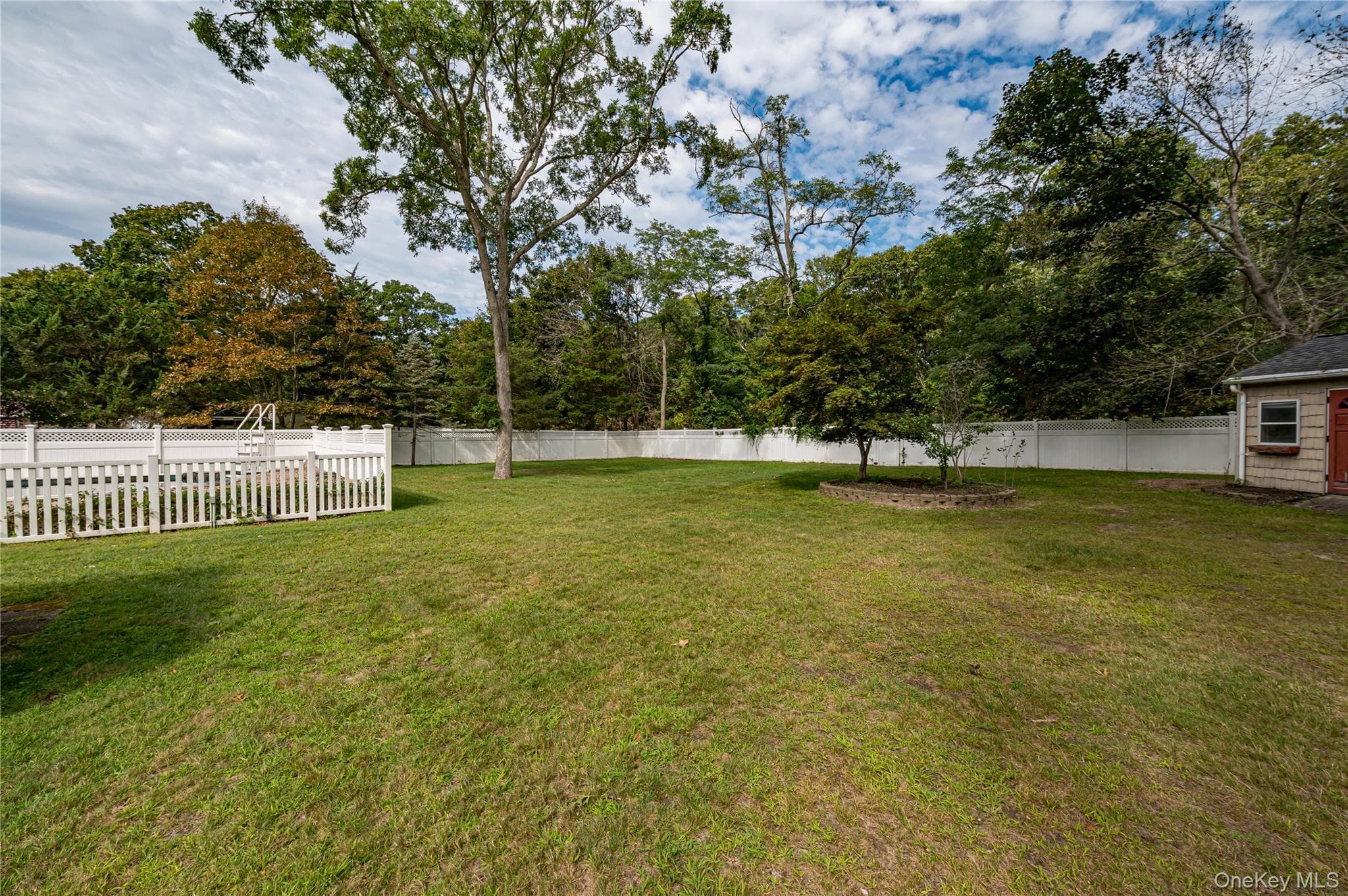 63 Barretts Avenue thumbnail 3