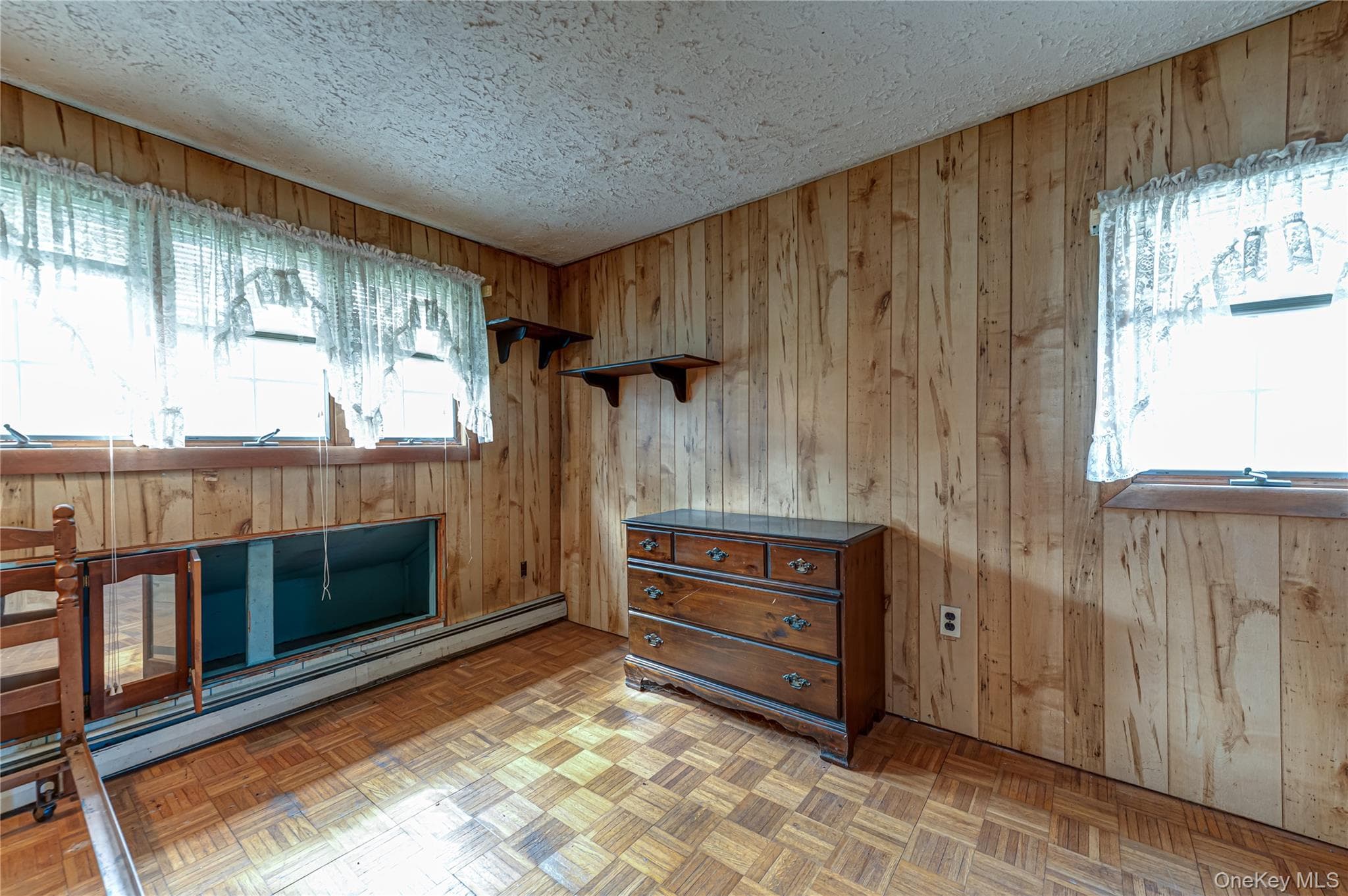 63 Barretts Avenue thumbnail 15