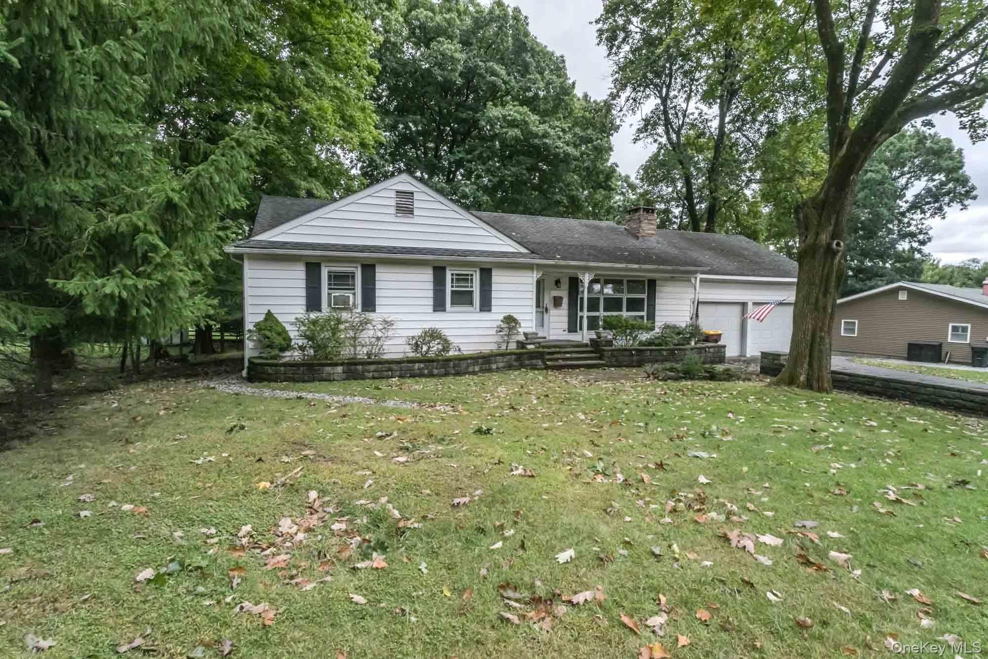 8 Crescent Avenue photo 1