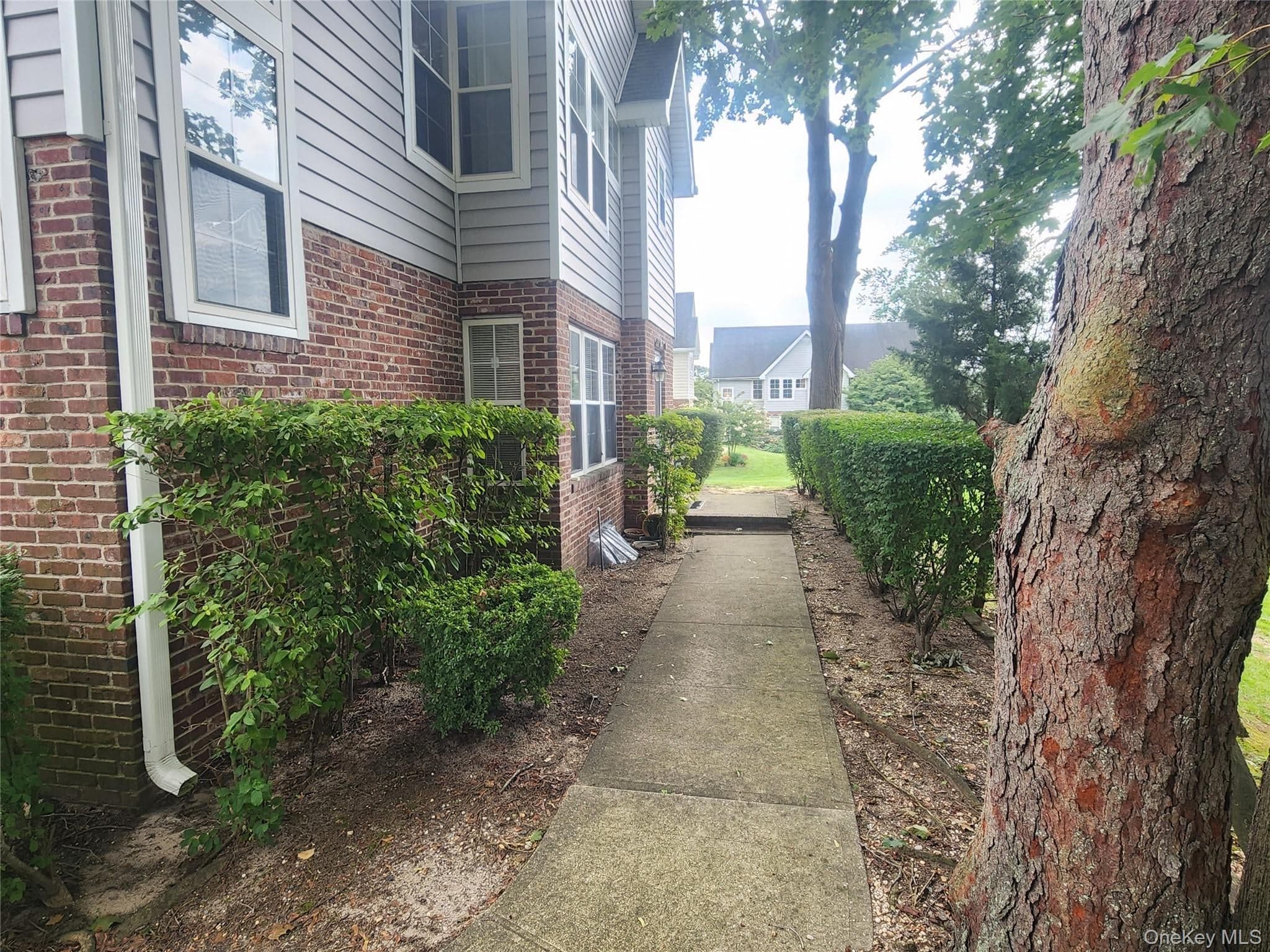 4 Sprucewood Boulevard thumbnail 35
