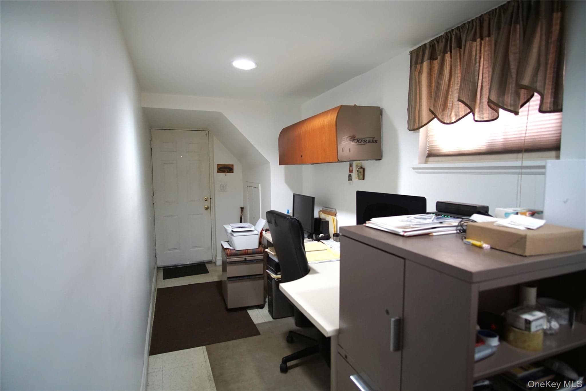 2430 Esplanade Avenue thumbnail 13