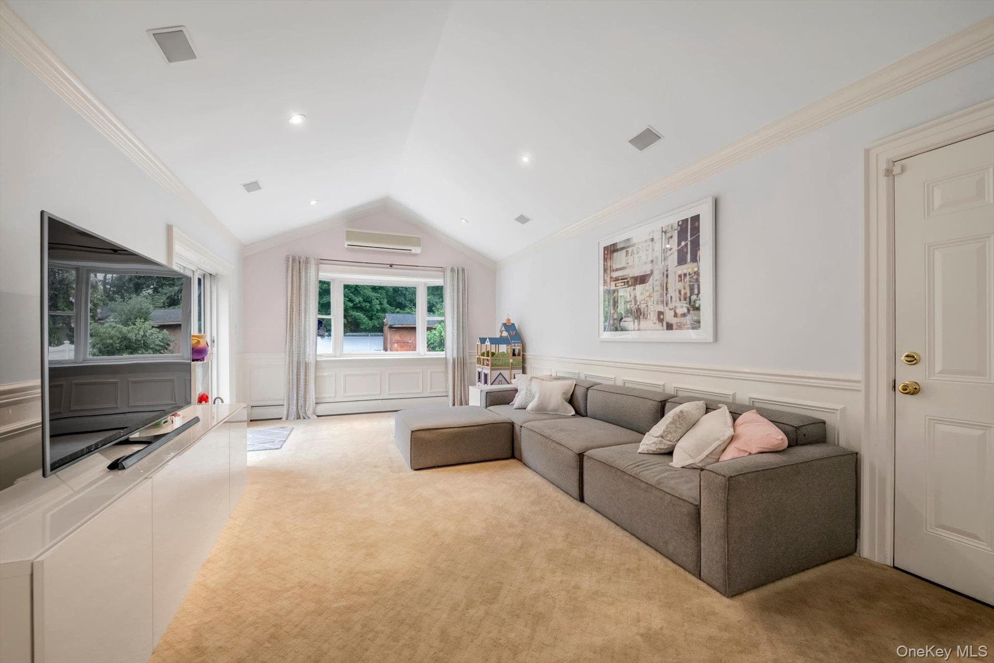 153 Powerhouse Road thumbnail 6