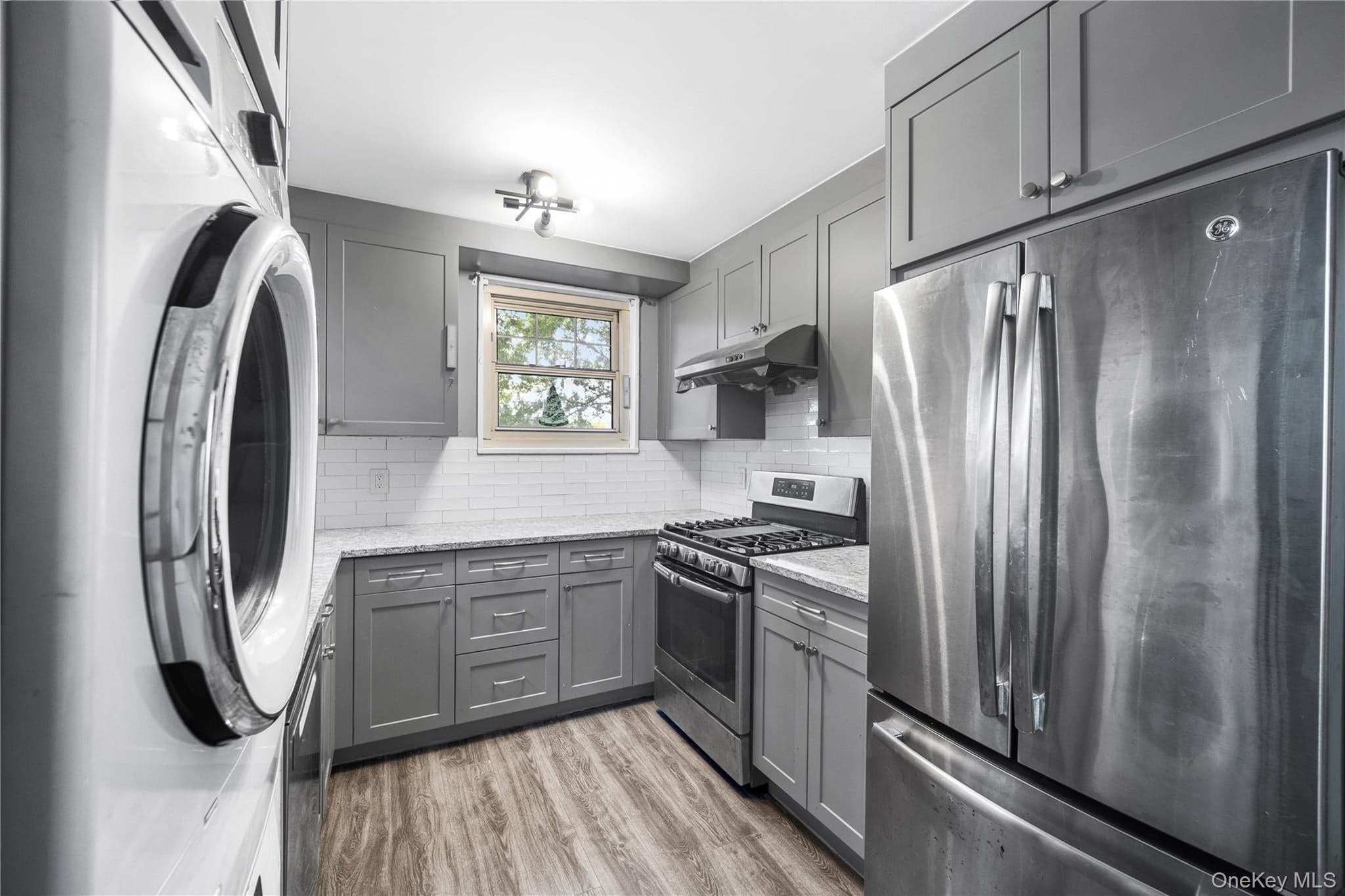 249-52 60th Avenue Unit: Upper thumbnail 8