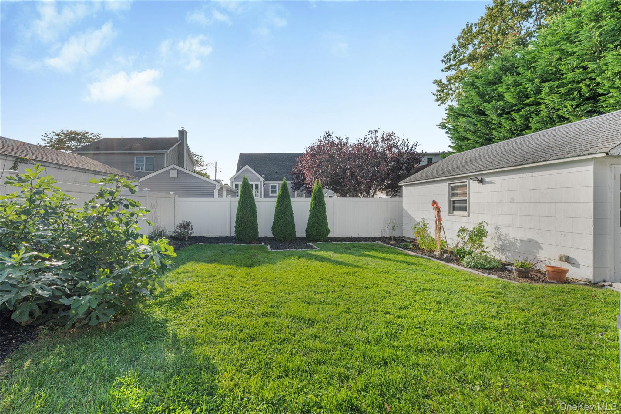 2450 Mermaid Avenue thumbnail 7