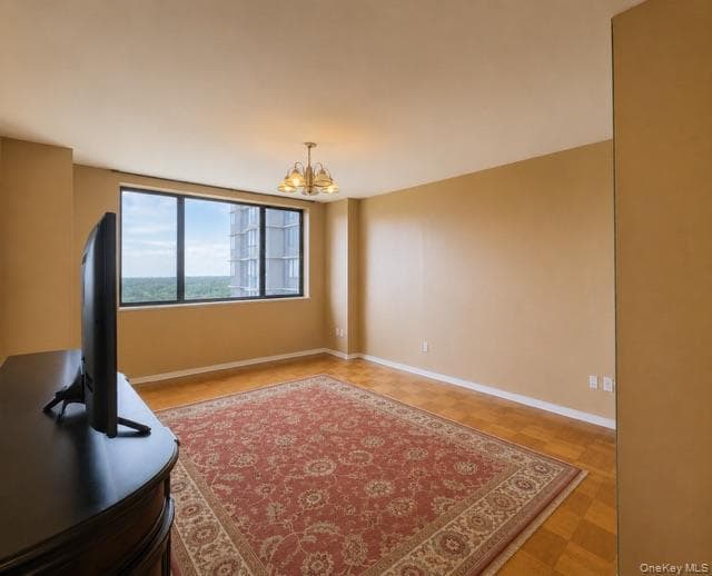 27110 Grand Central Parkway Unit: 15Q thumbnail 4