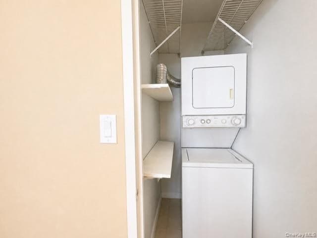 27110 Grand Central Parkway Unit: 15Q thumbnail 16