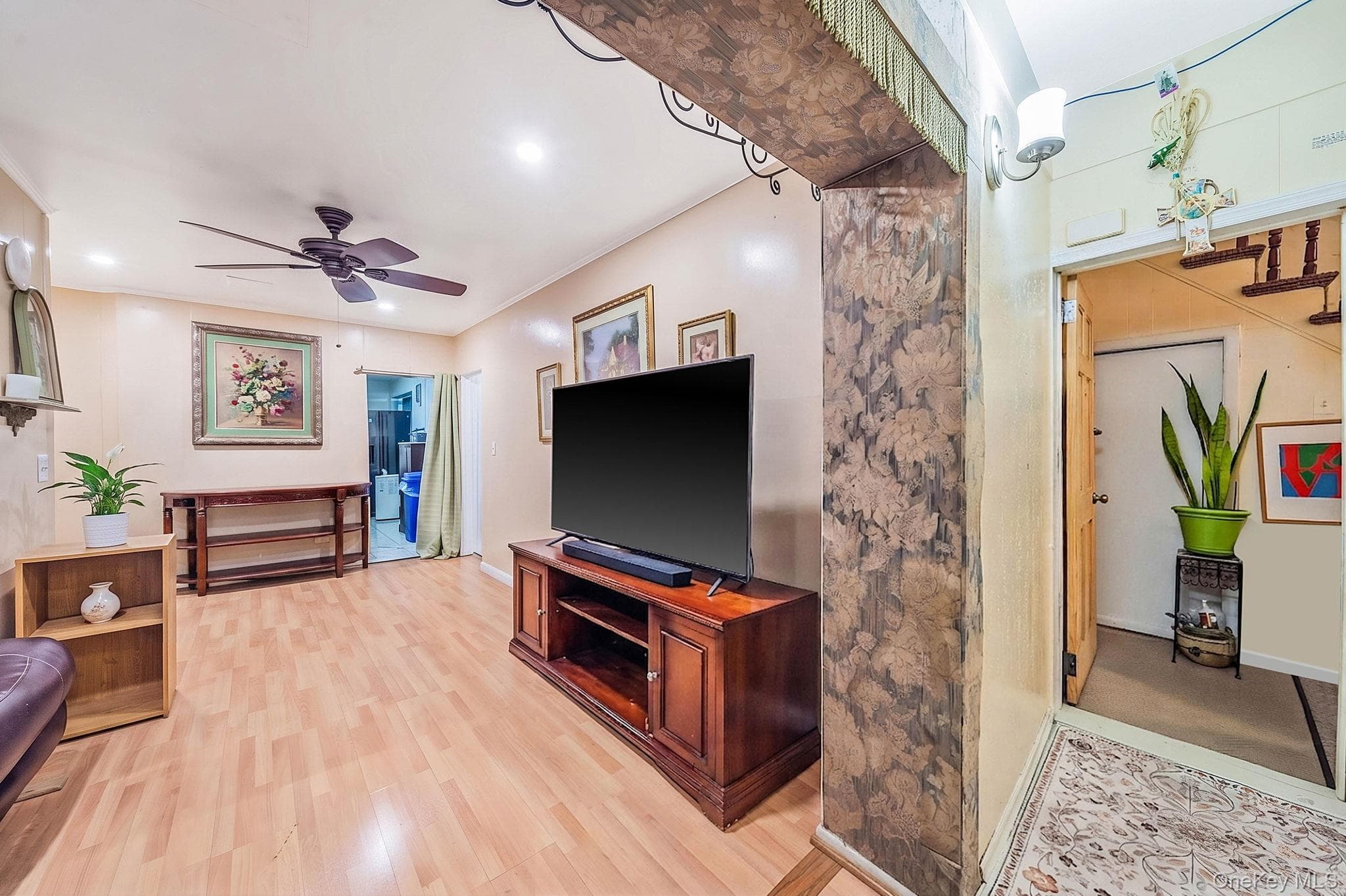 105 Hale Avenue thumbnail 6