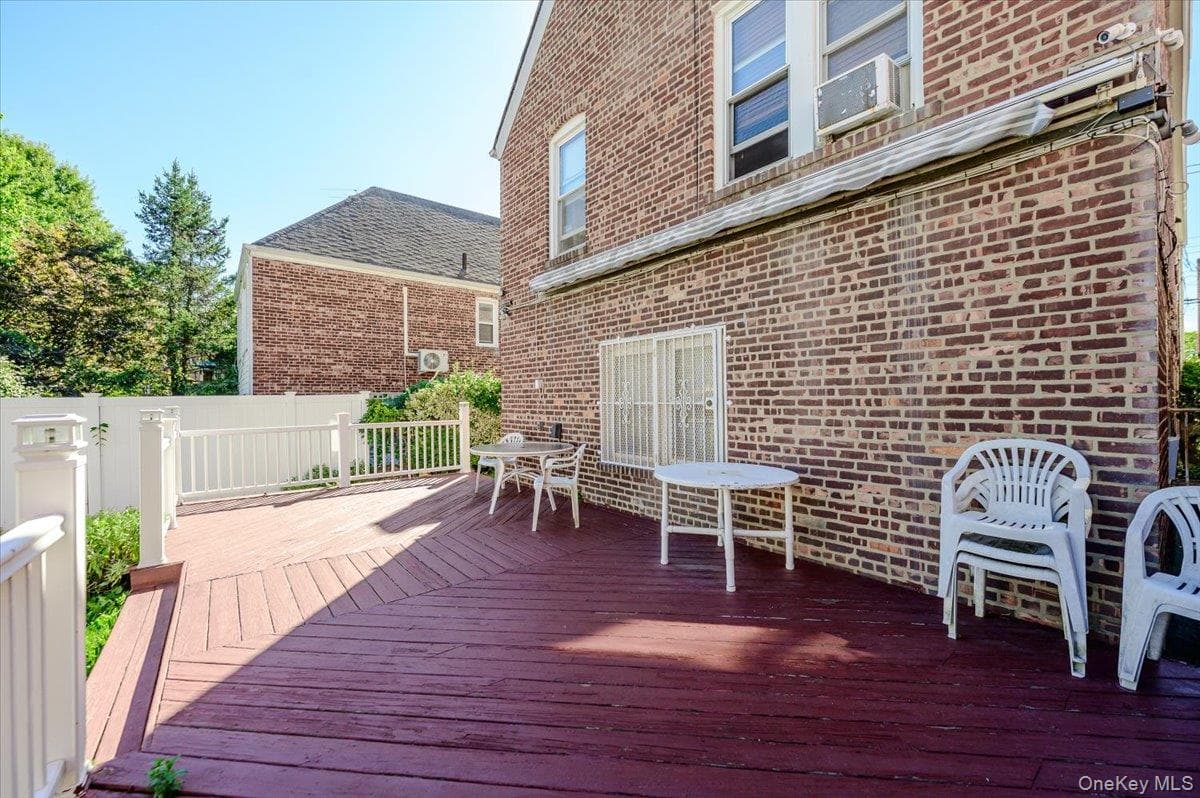 2222 Fenton Avenue thumbnail 25