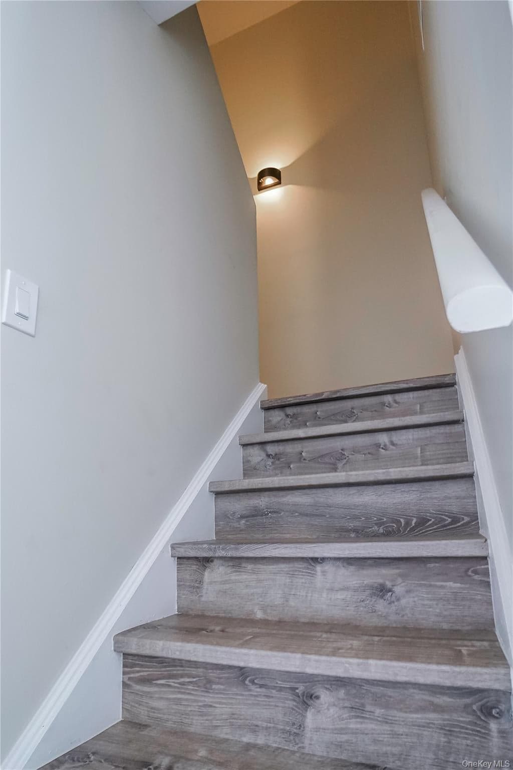 613 Oak Terrace thumbnail 9