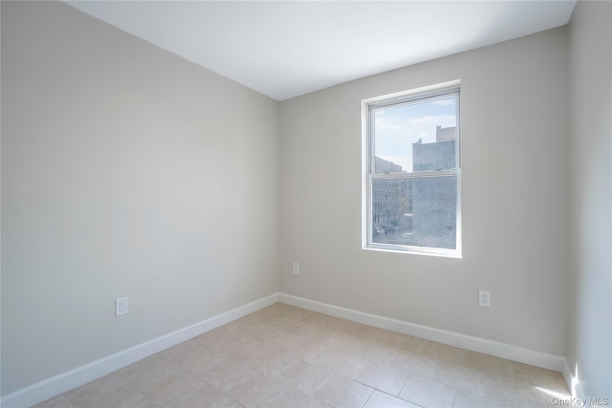 613 Oak Terrace thumbnail 15