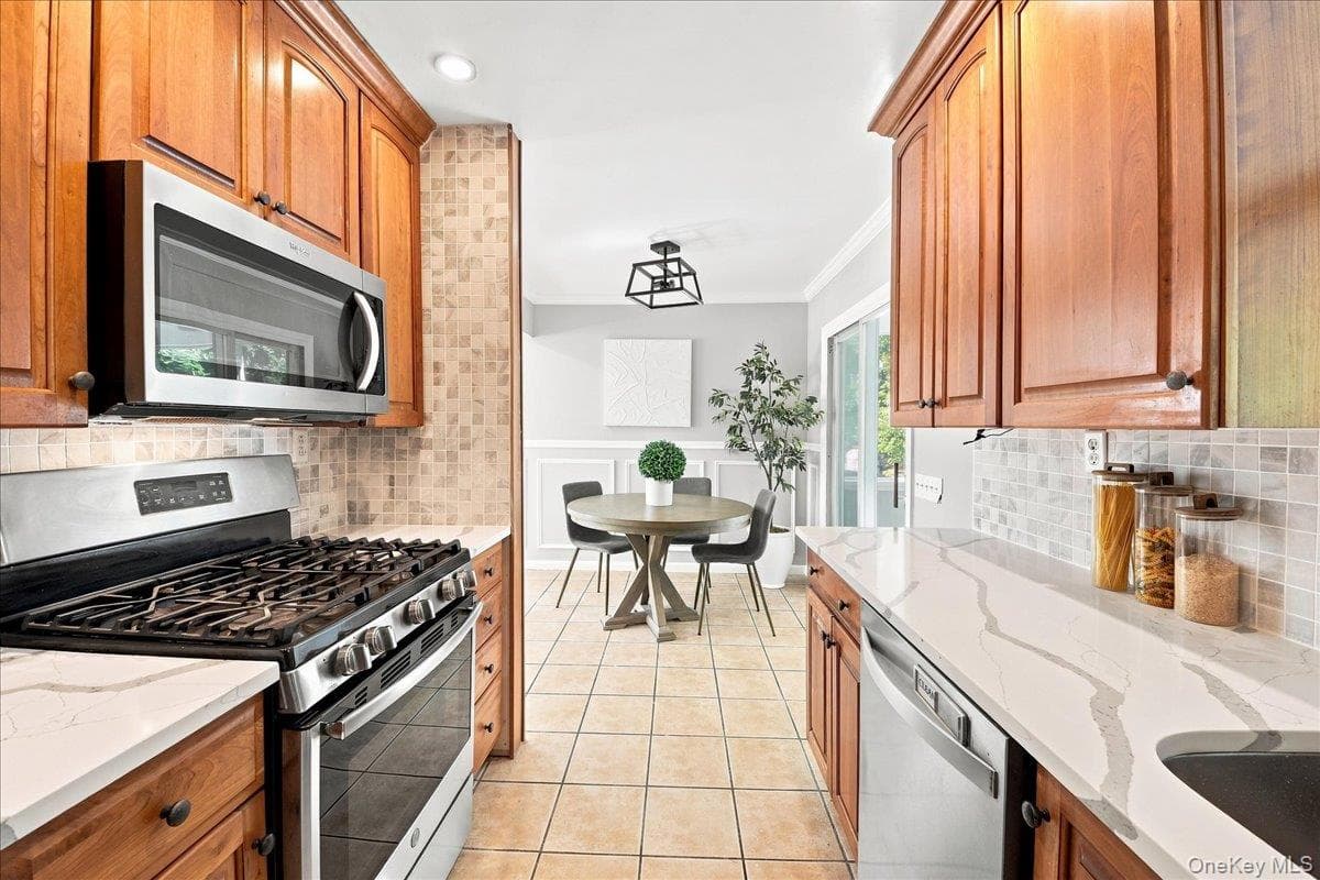 2723 Windmill Drive thumbnail 8